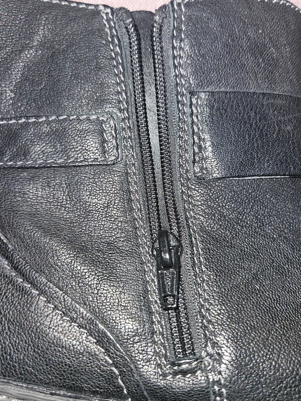Clarks smooth black
